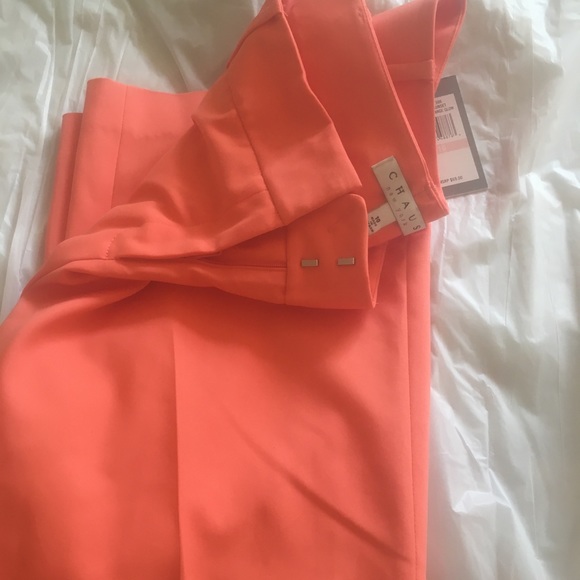 Chaus Ankle Pants - Picture 2 of 3